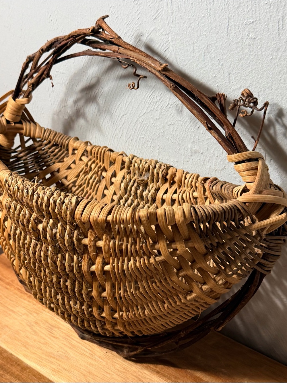 Vintage Handwoven Wicker Basket with Vine Handle - Natural Tan - Picture 7 of 11